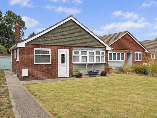Bungalow for sale in Clacton-on-Sea, Tendring