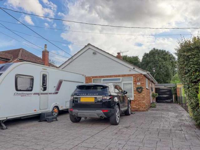 Bungalow for sale in Weeley, Dale Hill