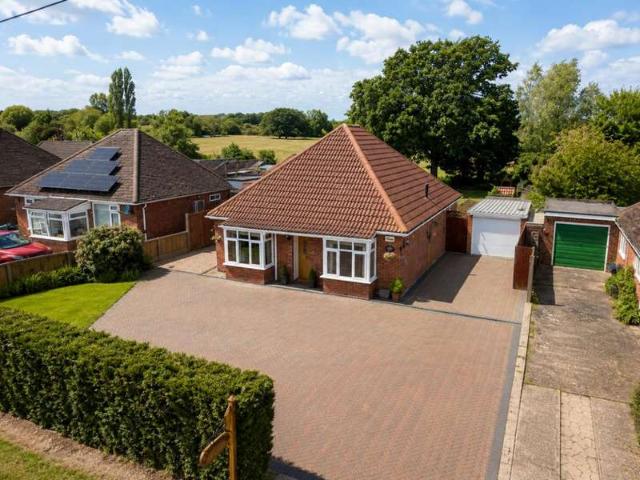 Bungalow for sale in Park Farm, Bridgefield