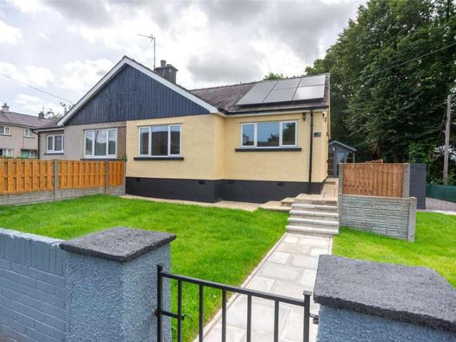 Bungalow for sale in Pentre Berw, Wales