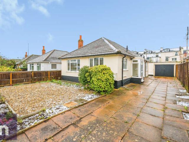 Bungalow for rent in Lynworth, Golden Valley