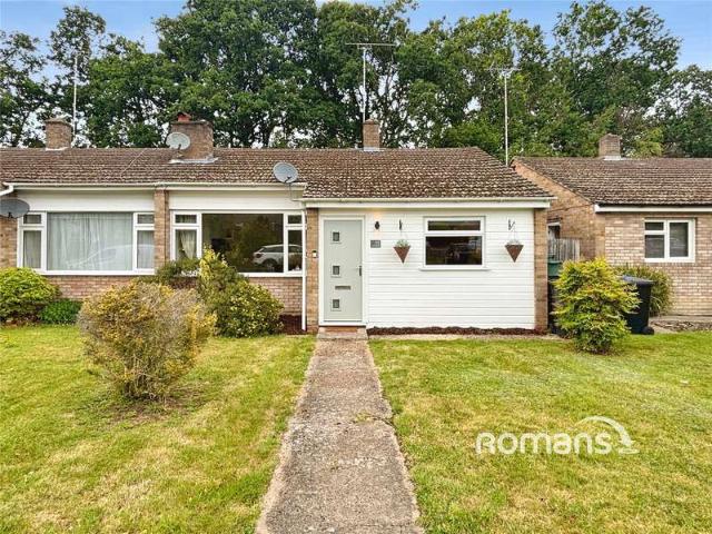 Bungalow for sale in Moulsham Green, Hart