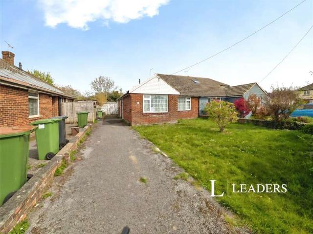 Bungalow for sale in Helford, Hampshire