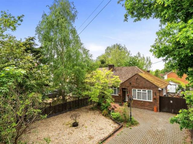 Bungalow for sale in Finchampstead