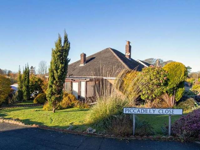 Bungalow for sale in Bailrigg, Bare