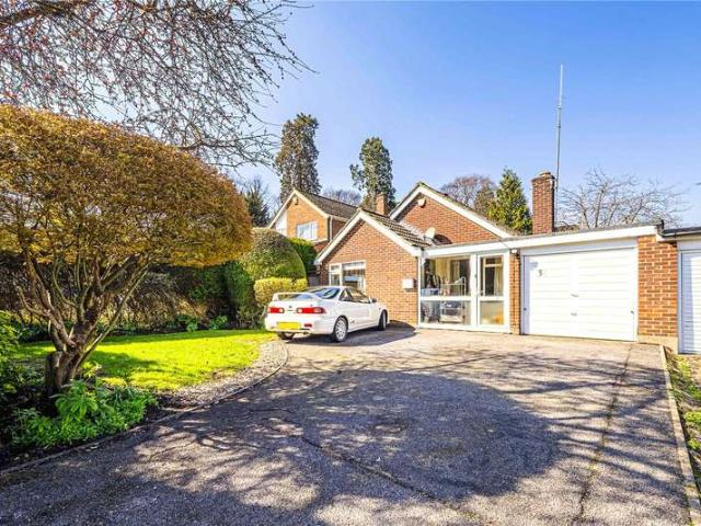 Bungalow for sale in Pouchen End, Hertfordshire