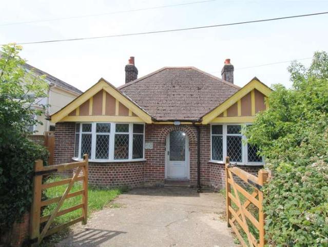 Bungalow for sale in Gurnard, Isle Of Wight
