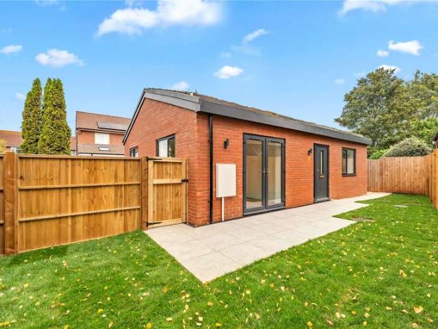 Bungalow for sale in Fishponds, Bristol
