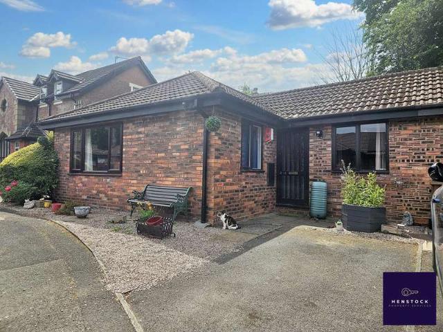 Bungalow for sale in Sudden, Burnedge