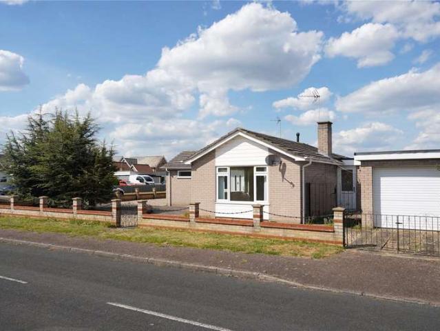 Bungalow for sale in Chedburgh, Suffolk