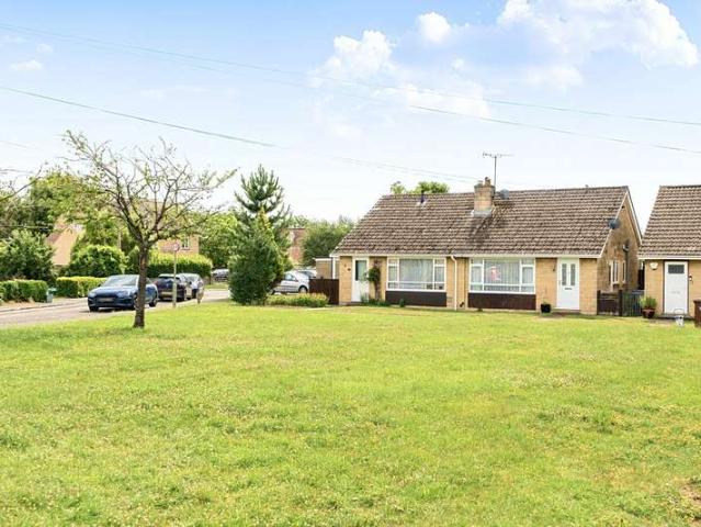 Bungalow for sale in Evershot, Oxfordshire