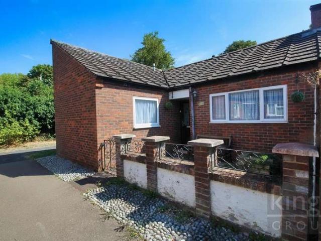 Bungalow for sale in Churchgate, Broxbourne