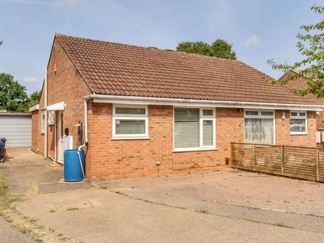 Bungalow for sale in Cadbury Heath, South Gloucestershire