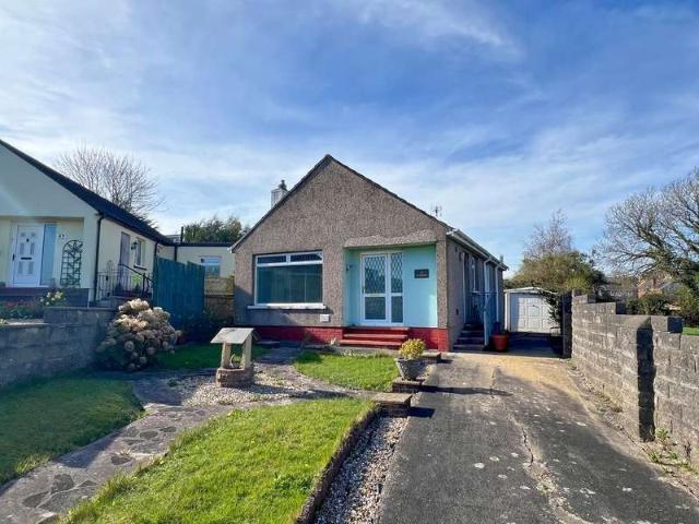 Bungalow for sale in Cefn Glas, Wales