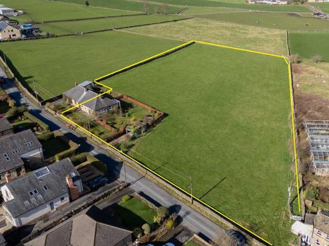 Bungalow for sale in Holme Valley, Brockholes