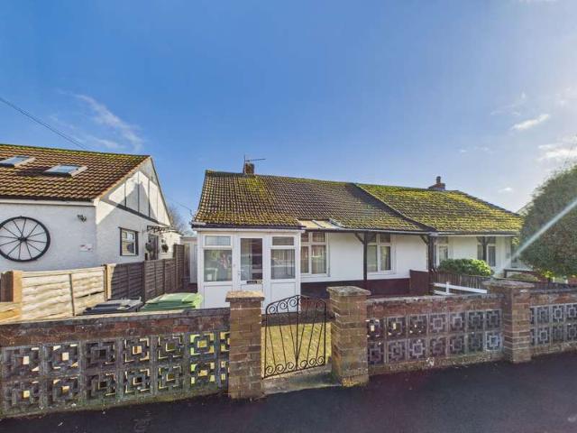 Bungalow for sale in Drayton, City Of Portsmouth