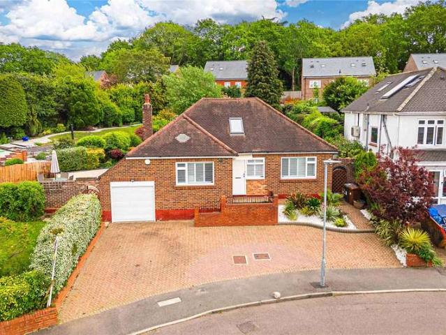 Bungalow for sale in Bushey, Bushey Heath