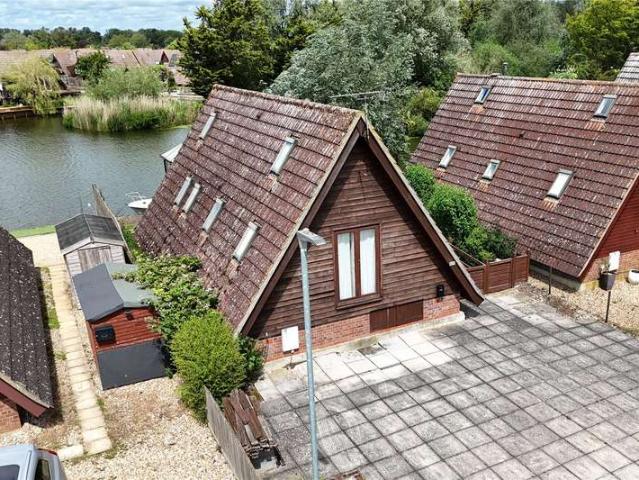 Bungalow for sale in Chedburgh, Suffolk