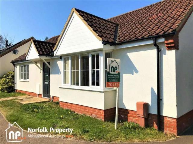 Bungalow for rent in Burgh St Peter, Norfolk