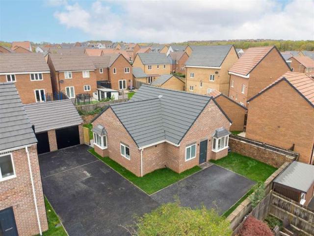 Bungalow for sale in Gedling