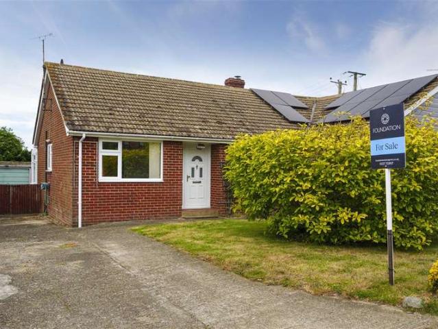Bungalow for sale in Oad Street, Kent