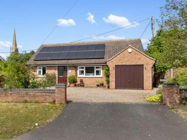 Bungalow for sale in Forthampton, Worcestershire