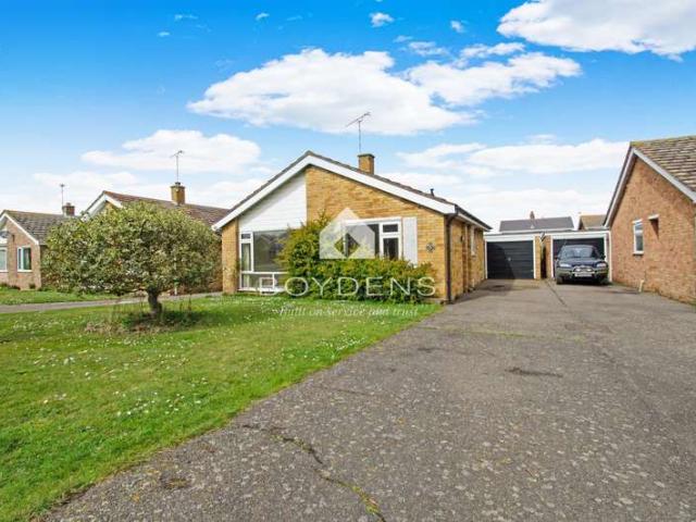 Bungalow for rent in Frinton and Walton, Dale Hill