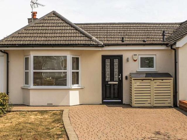 Bungalow for sale in London Borough of Hillingdon, Greater London
