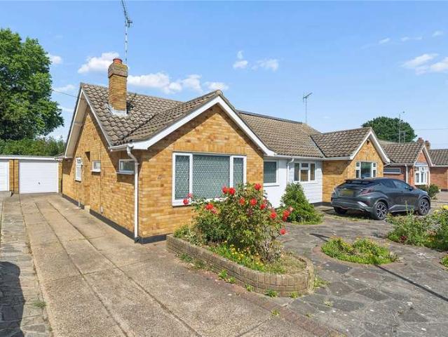 Bungalow for sale in Wickford, Shotgate