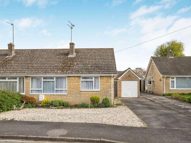 Bungalow for sale in Tetbury, Fossebridge