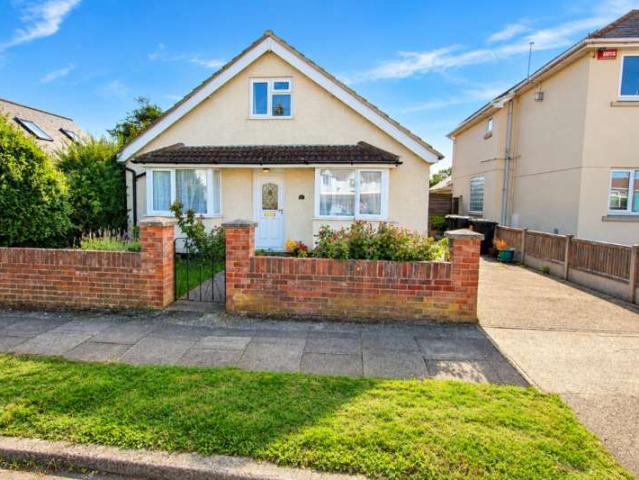 Bungalow for sale in Hampton, The Bridge