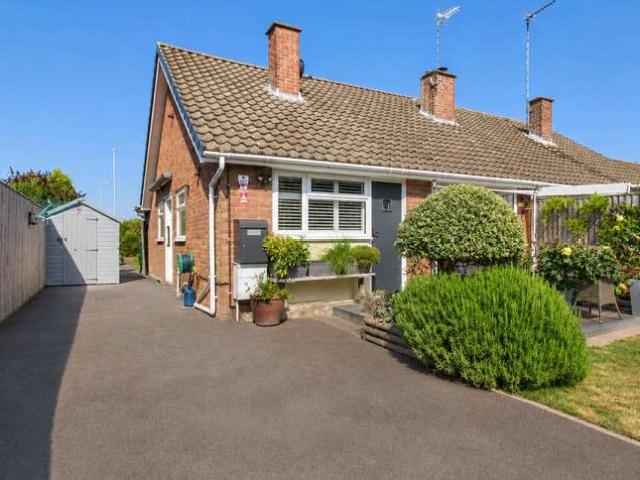 Bungalow for sale in Kingsdown, Swindon