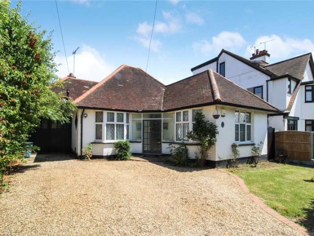 Bungalow for sale in Alton Barnes, Essex
