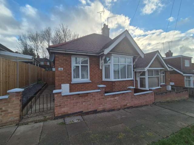 Bungalow for rent in St David's, Kingsthorpe