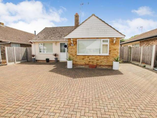 Bungalow for rent in Eddington, The Bridge