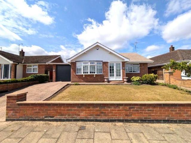 Bungalow for sale in Berry Hill, Potters Corner