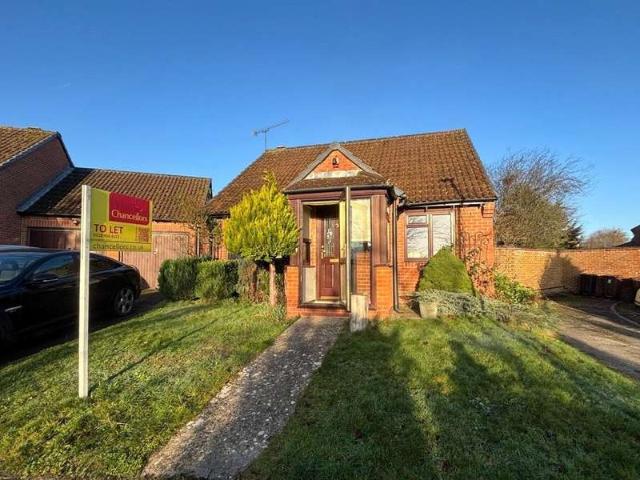 Bungalow for rent in Earley