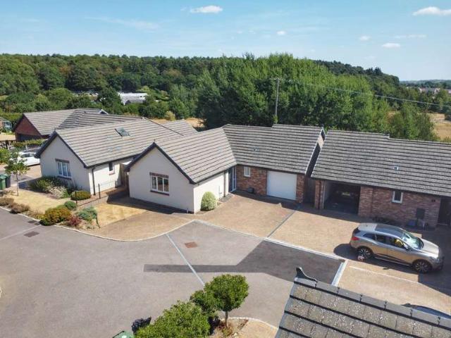 Bungalow for sale in Maulden, Bedfordshire
