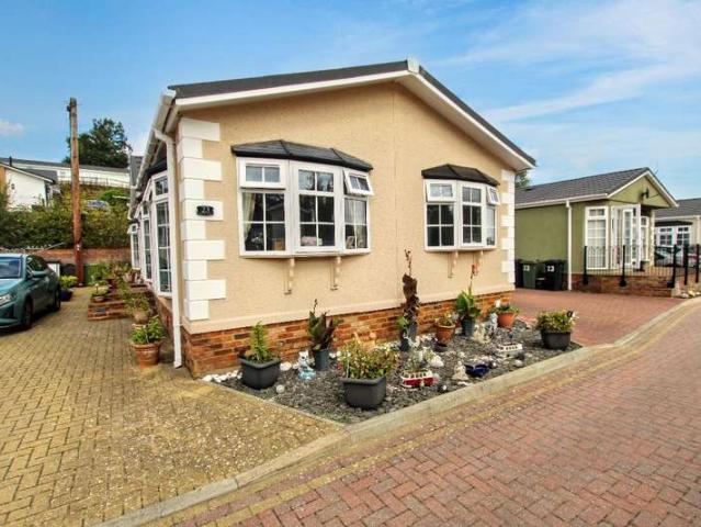 Bungalow for sale in Midway, Kent