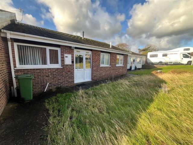 Bungalow for sale in Neyland, Wales