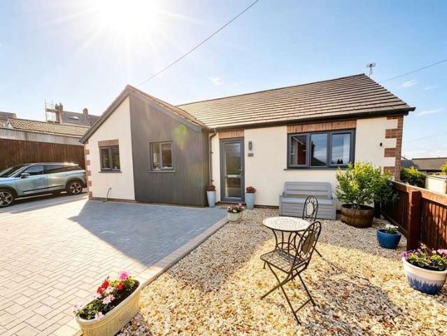 Bungalow for sale in Bromsberrow Heath, Gloucestershire