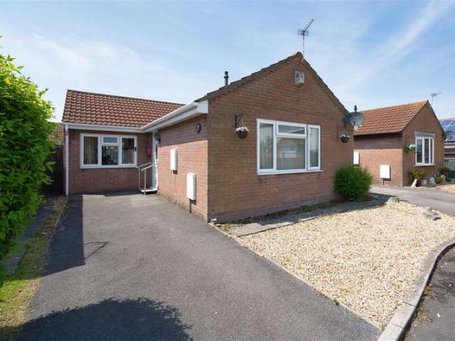 Bungalow for sale in Worle, Weston-super-mare