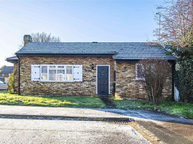 Bungalow for sale in Edlesborough, Buckinghamshire