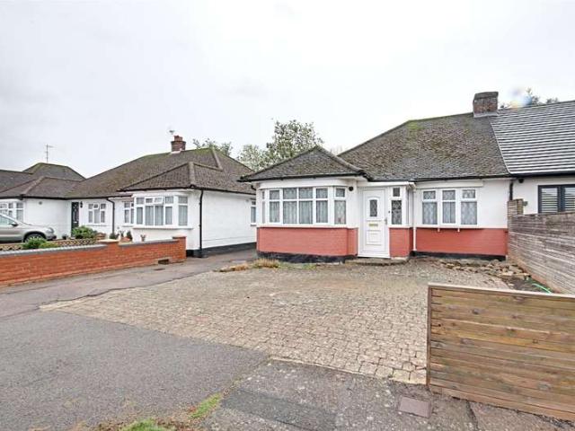 Bungalow for sale in Potters Bar, Hertfordshire