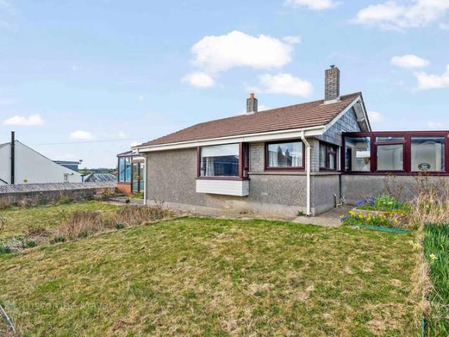 Bungalow for sale in Strode, Devon