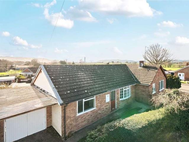 Bungalow for sale in Church Stoke, Wales