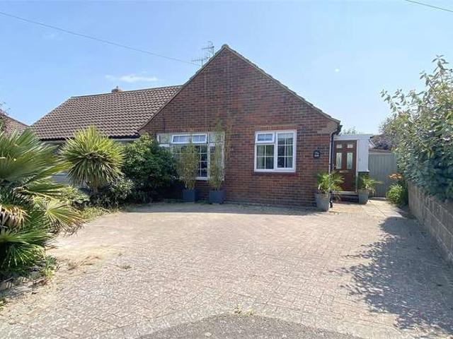 Bungalow for sale in Fishersgate, West Sussex