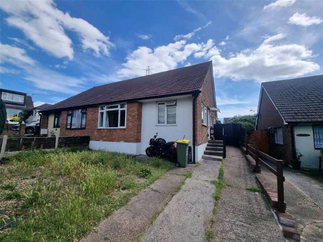 Bungalow for sale in Barling, Essex