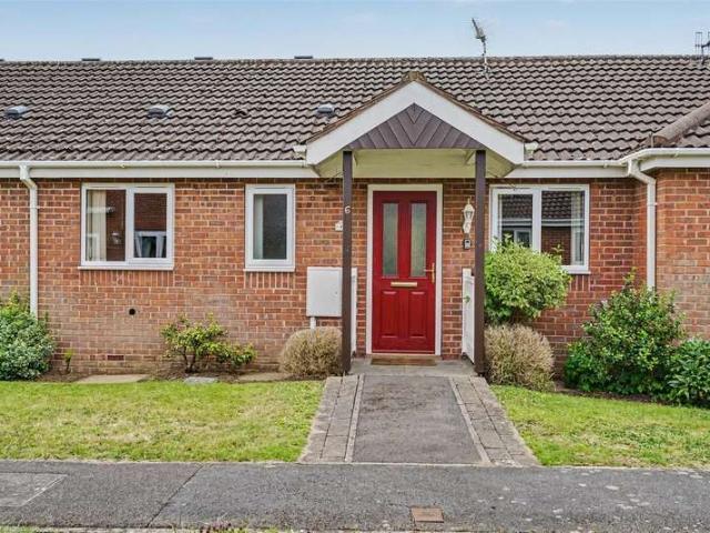 Bungalow for sale in Caldermill, East Midlands
