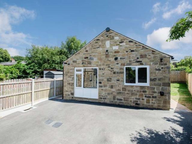 Bungalow for sale in Crossflatts, West Yorkshire